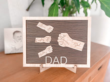 Load image into Gallery viewer, Hand family sign